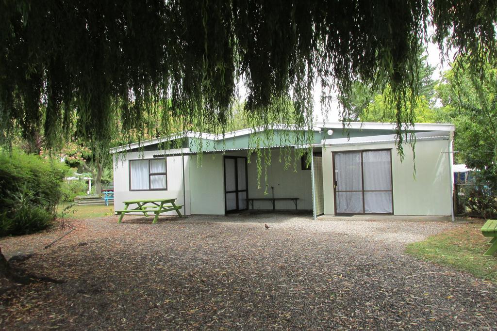 Fernwood Holiday Park Motueka Room photo